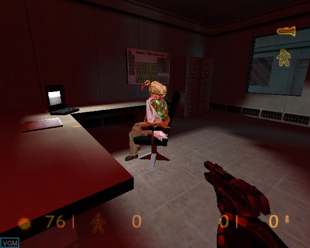 Image in-game du jeu Half-Life sur Sony Playstation 2